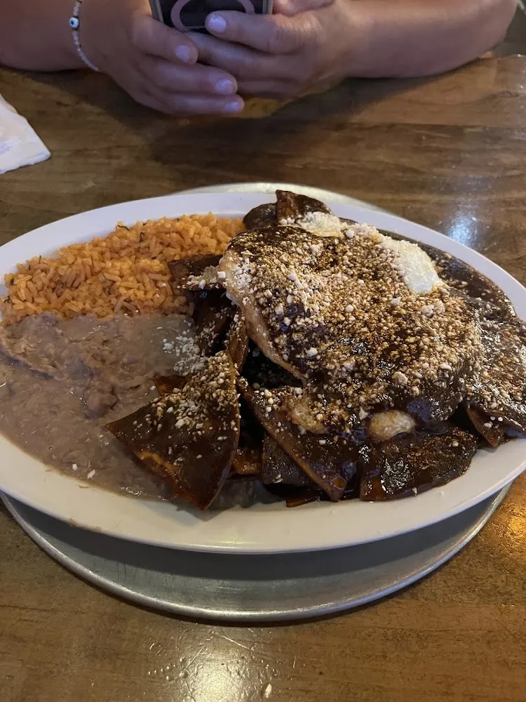 Chilaquiles De Mole